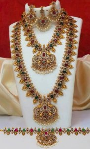 Alloy Gold-plated Multicolor Jewel Set (Pack of 1)