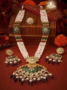 Gold-Plated Kundan-Studded & Beaded Meenakari Jewellery Set