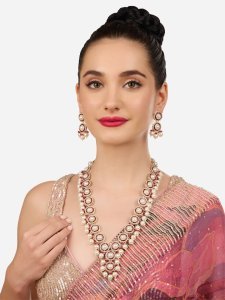 Gold Plated Stone Studded & Beaded Jewellery Set